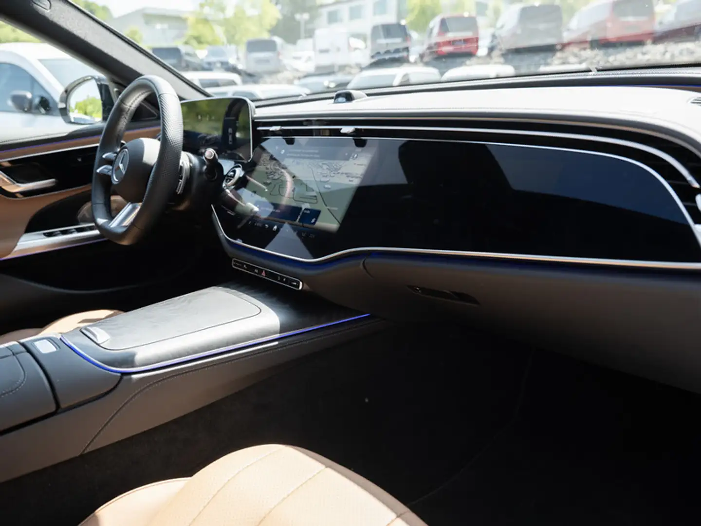 Mercedes-Benz E 200 AMG-Sport/Super/Pano/Sitzklima/Burm/20' Weiß - 2