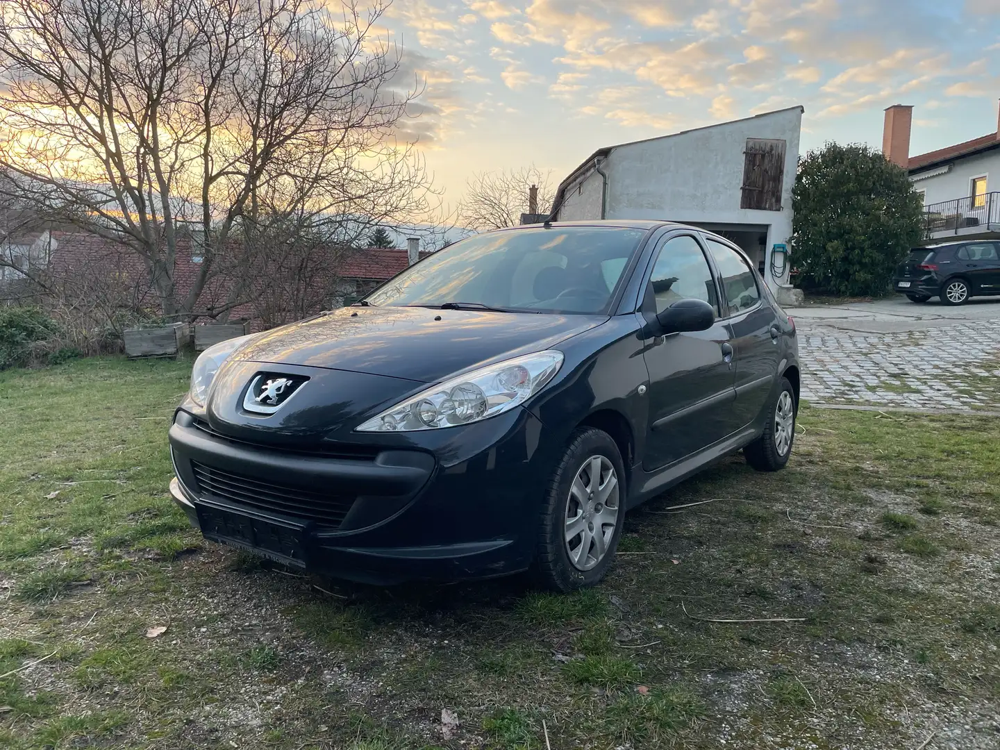 Peugeot 206 206+ Junior Šedá - 1