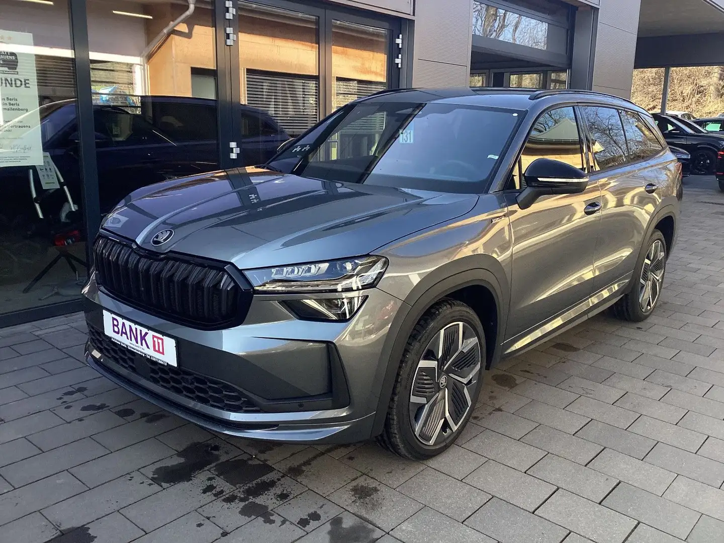 Skoda Kodiaq 2.0 TDI DSG 4x4 Sportline Matrix+AHK+Navi Grau - 1