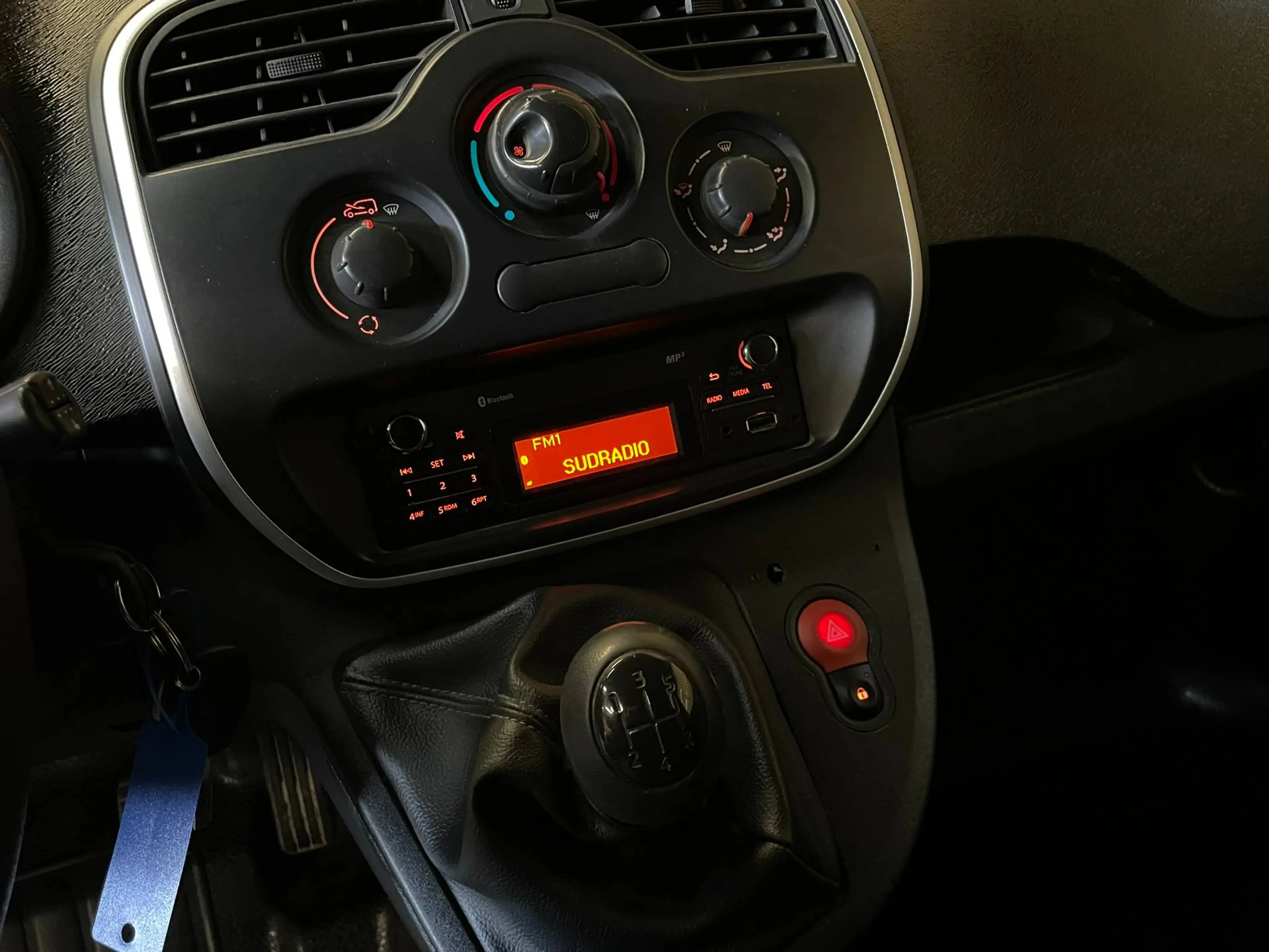 Renault Kangoo 1.5 dCi utilitaire tolé * Garantie 1an * TVA récupérable — photo 8