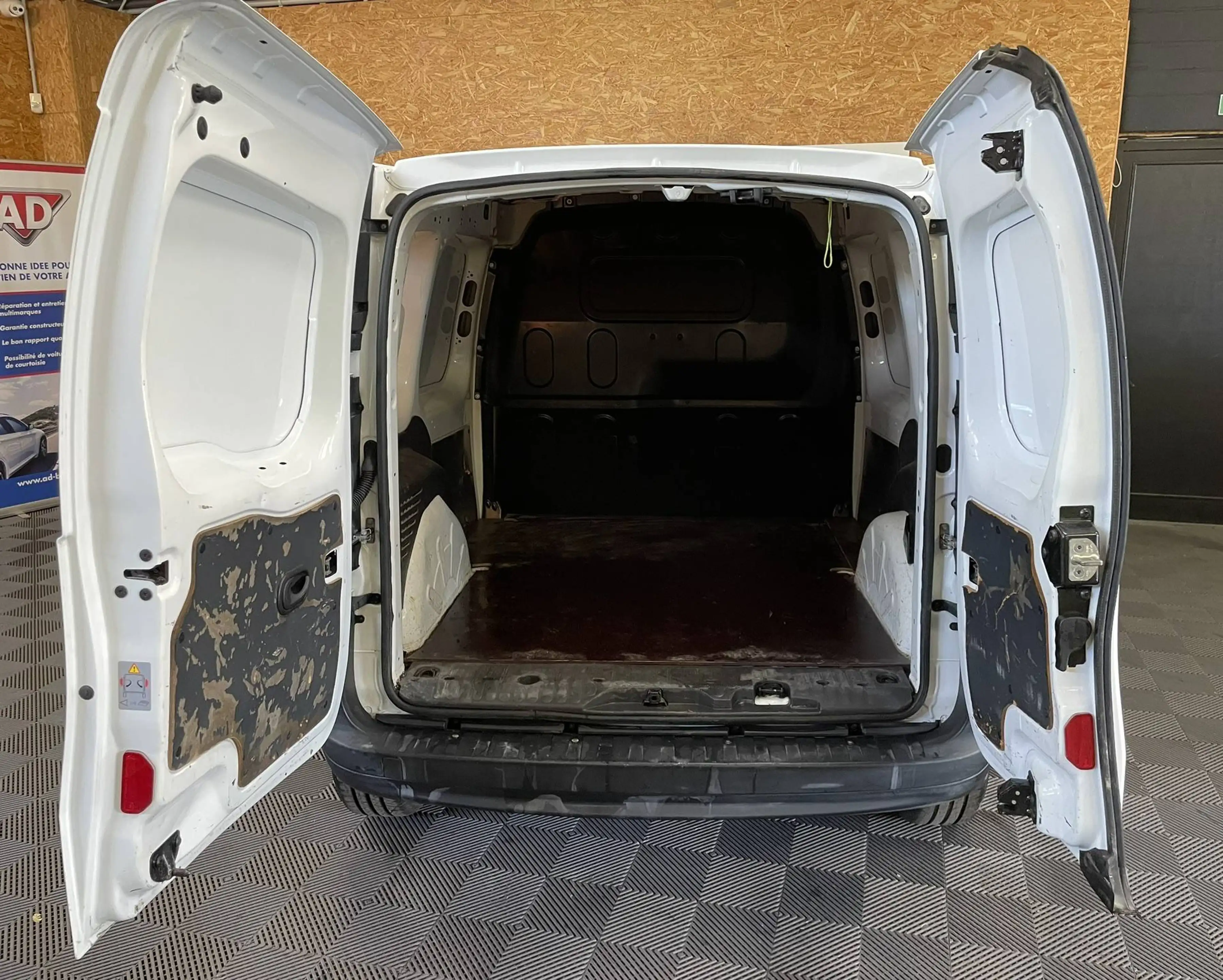 Renault Kangoo 1.5 dCi utilitaire tolé * Garantie 1an * TVA récupérable — photo 11