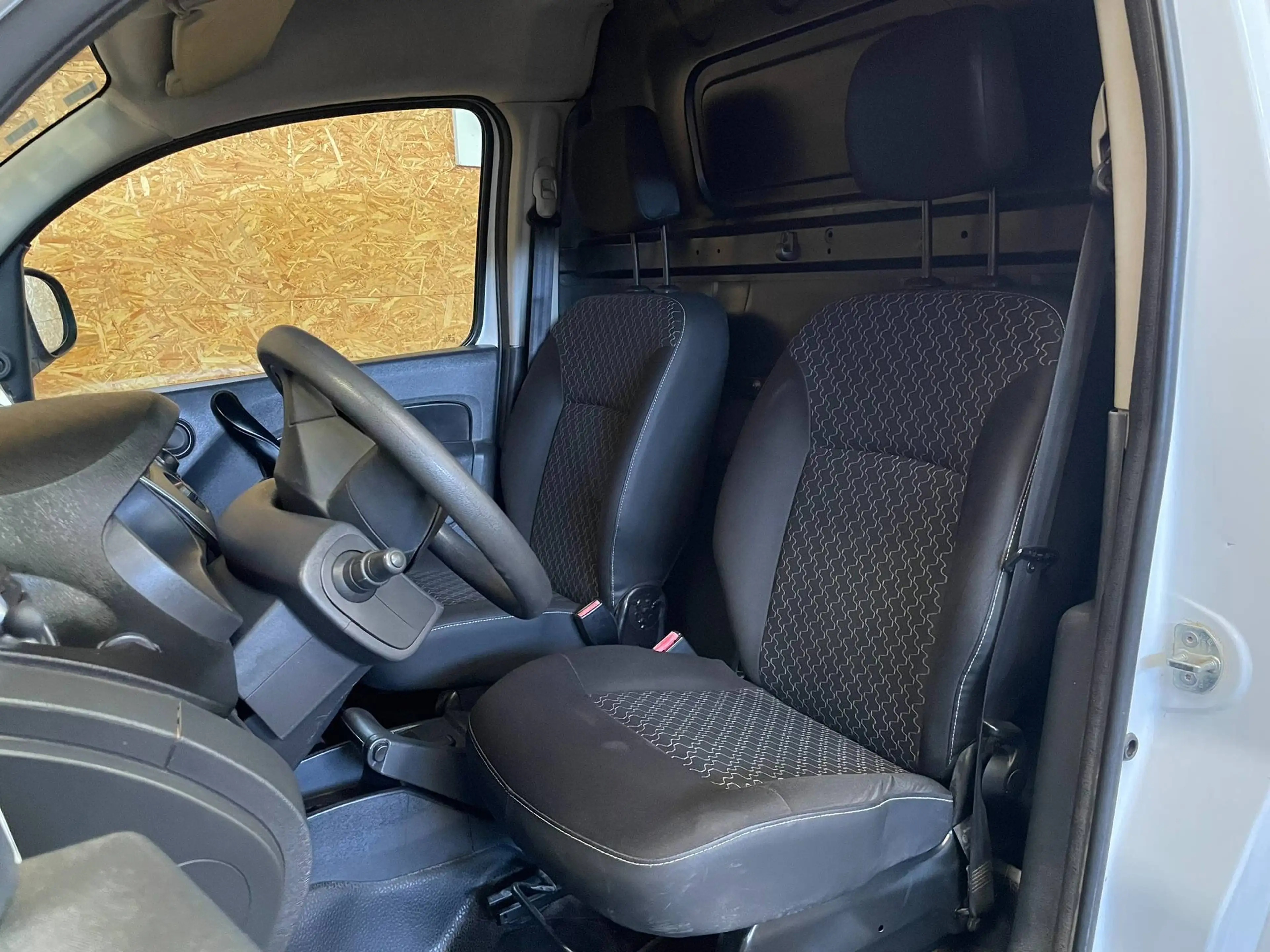 Renault Kangoo 1.5 dCi utilitaire tolé * Garantie 1an * TVA récupérable — photo 10