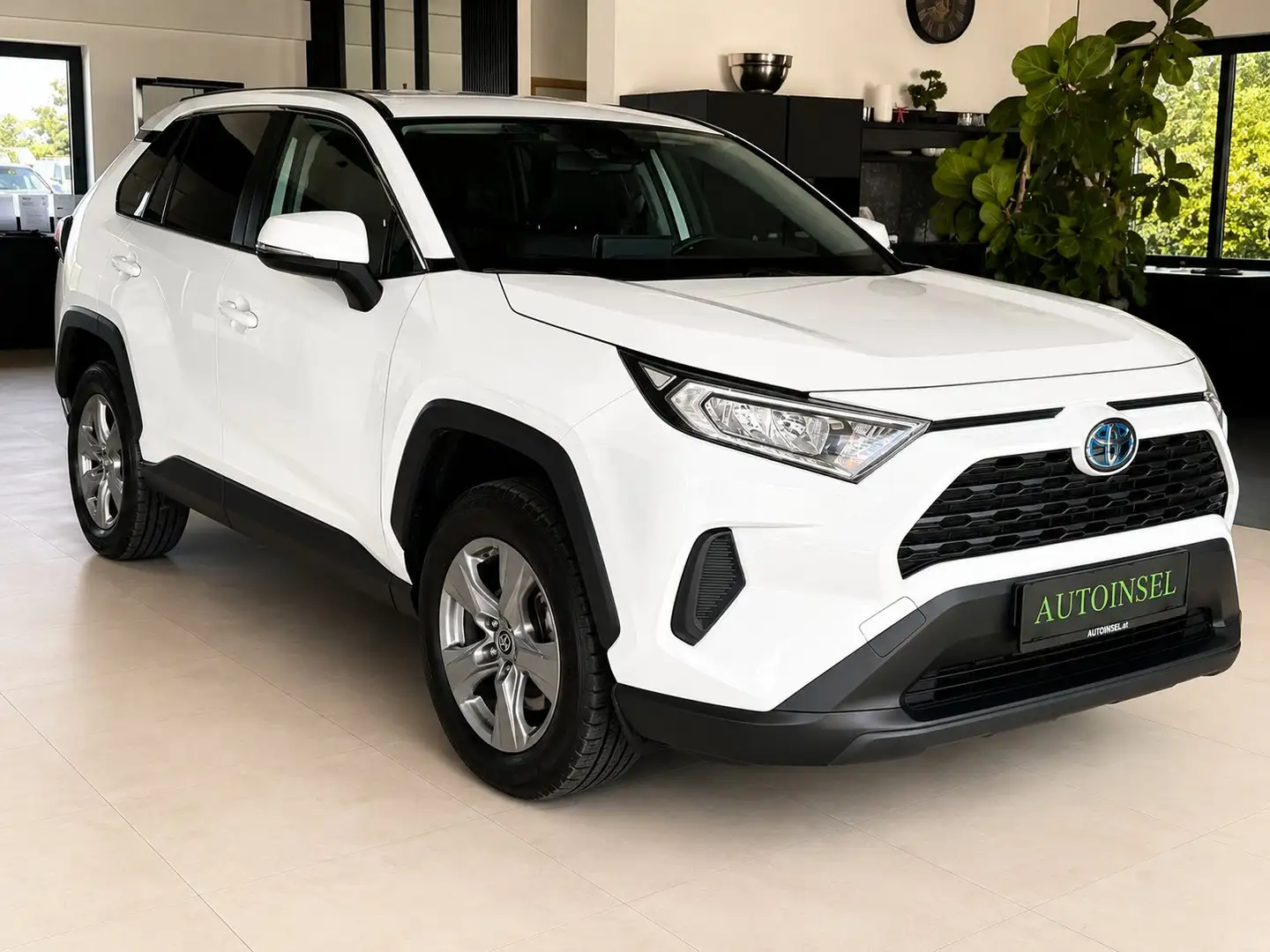 Toyota RAV 4 Hybrid 2,5 Hybrid Aut. Weiß - 2