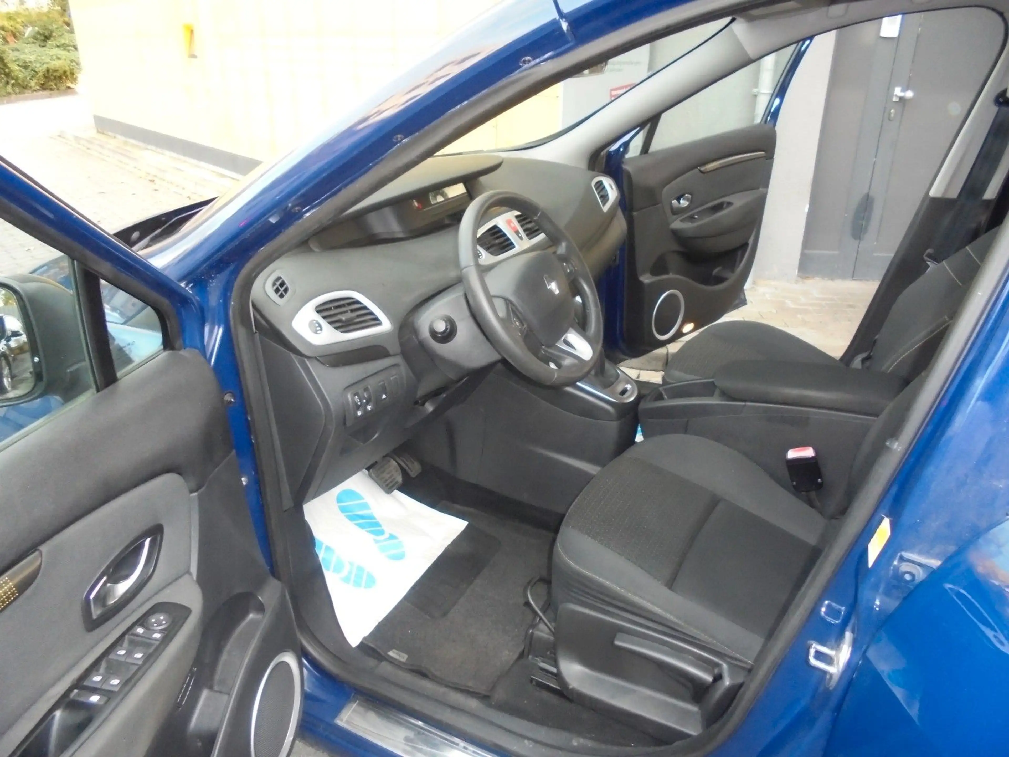 Renault Scenic Dynamique /Automatik/Klima — photo 14