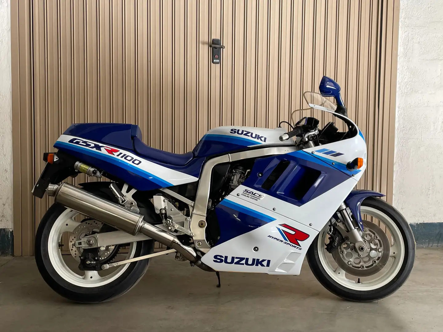 Suzuki GSX-R 1100 Modrá - 1