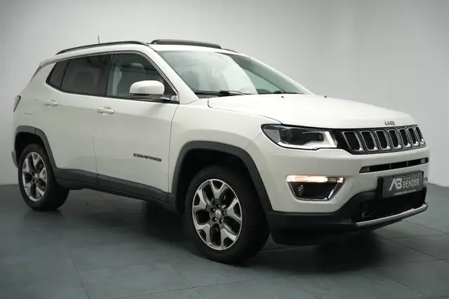 Jeep Compass view 5