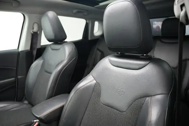 Jeep Compass view 11