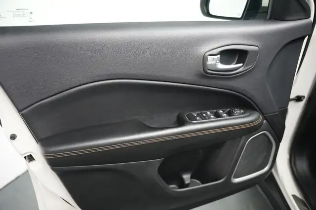 Jeep Compass view 10