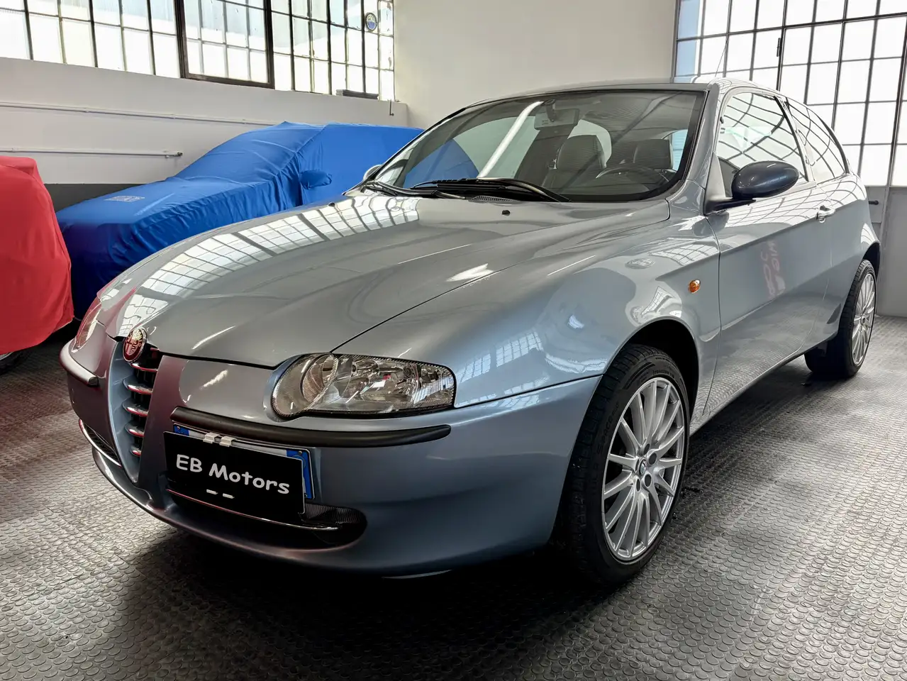 Alfa Romeo 147 1.6 Twin Spark Distinctive 120cv - ASI — photo 1 of 15