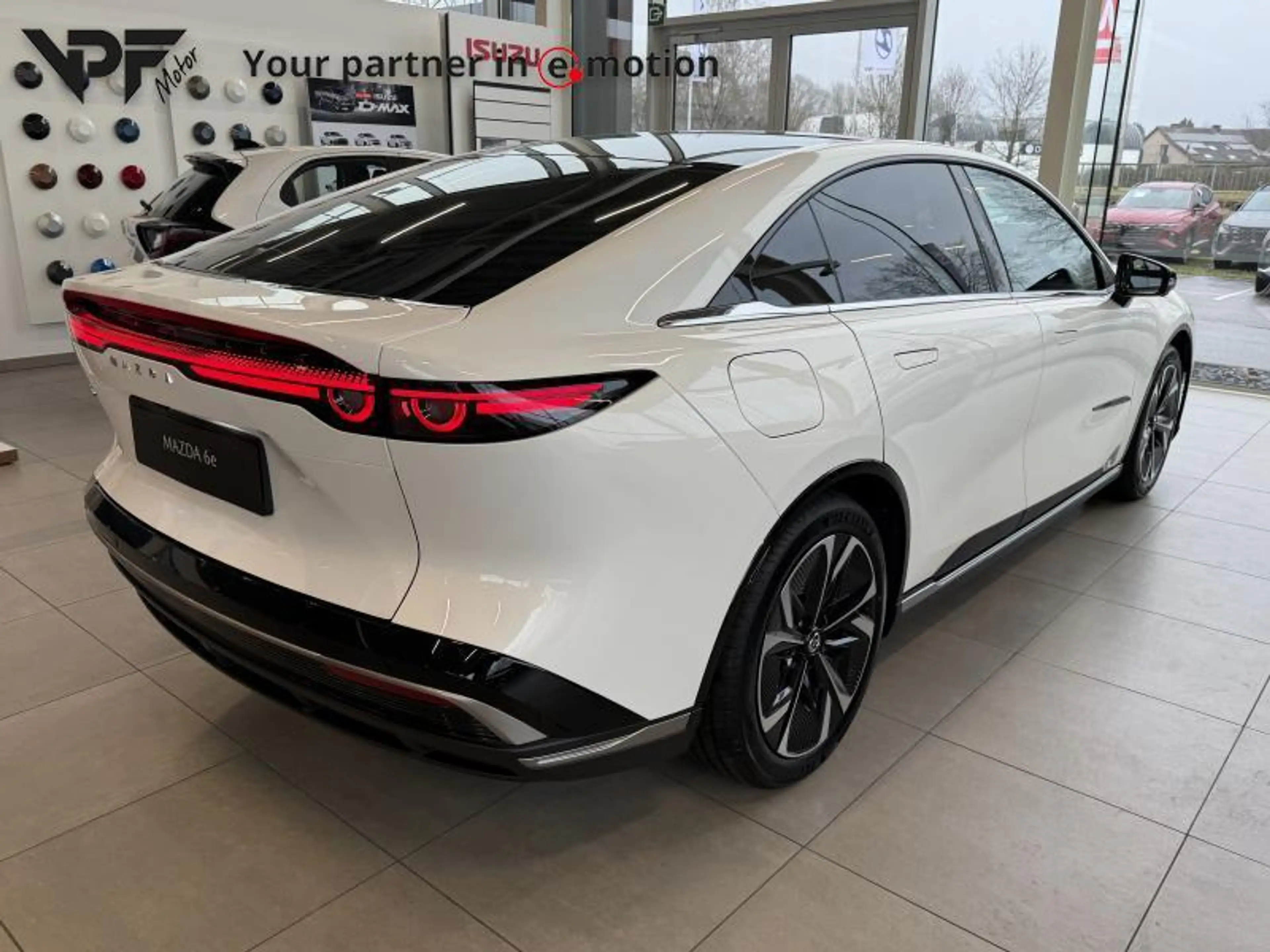 Mazda 6e Takumi — photo 3