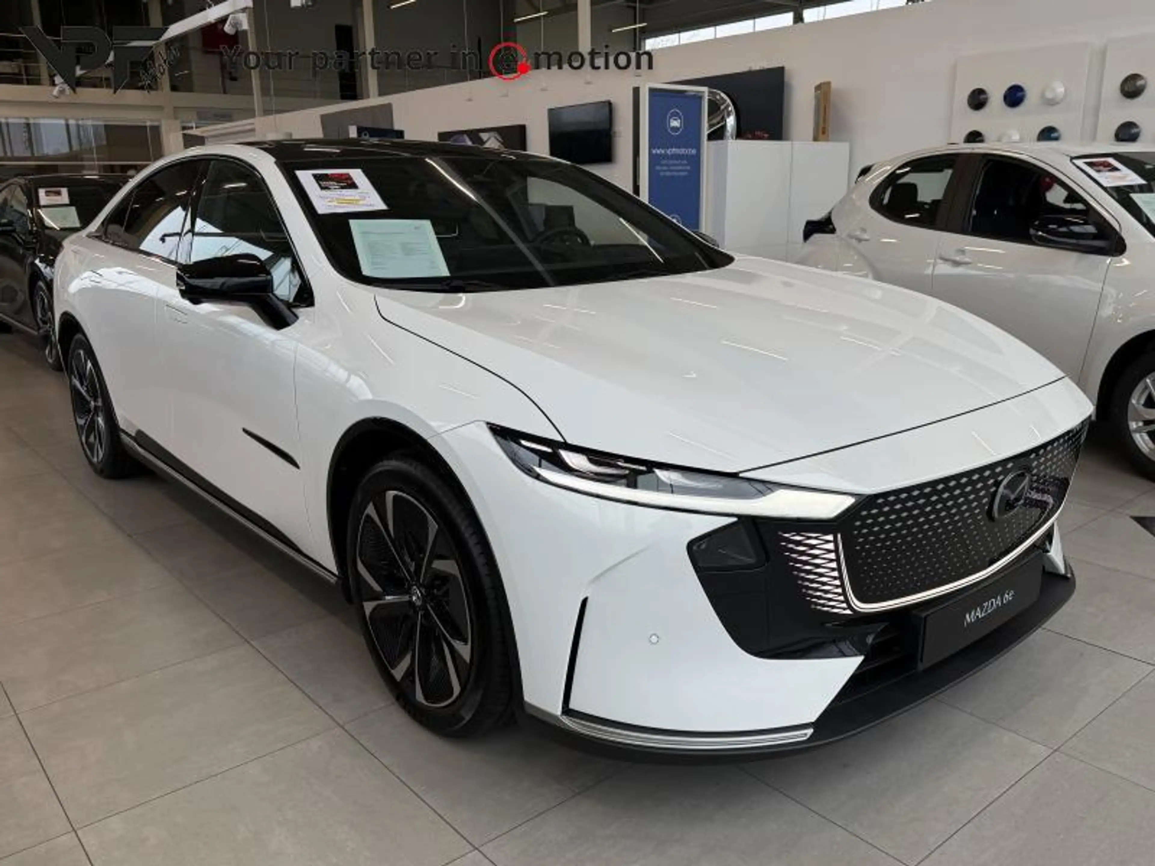 Mazda 6e Takumi — photo 4
