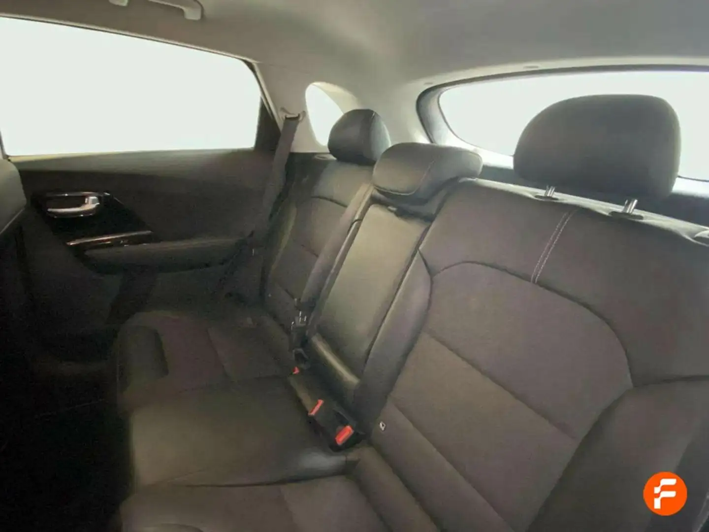 Kia Niro 1.6 GDi HEV 104kW (141CV) Concept Amarillo - 1