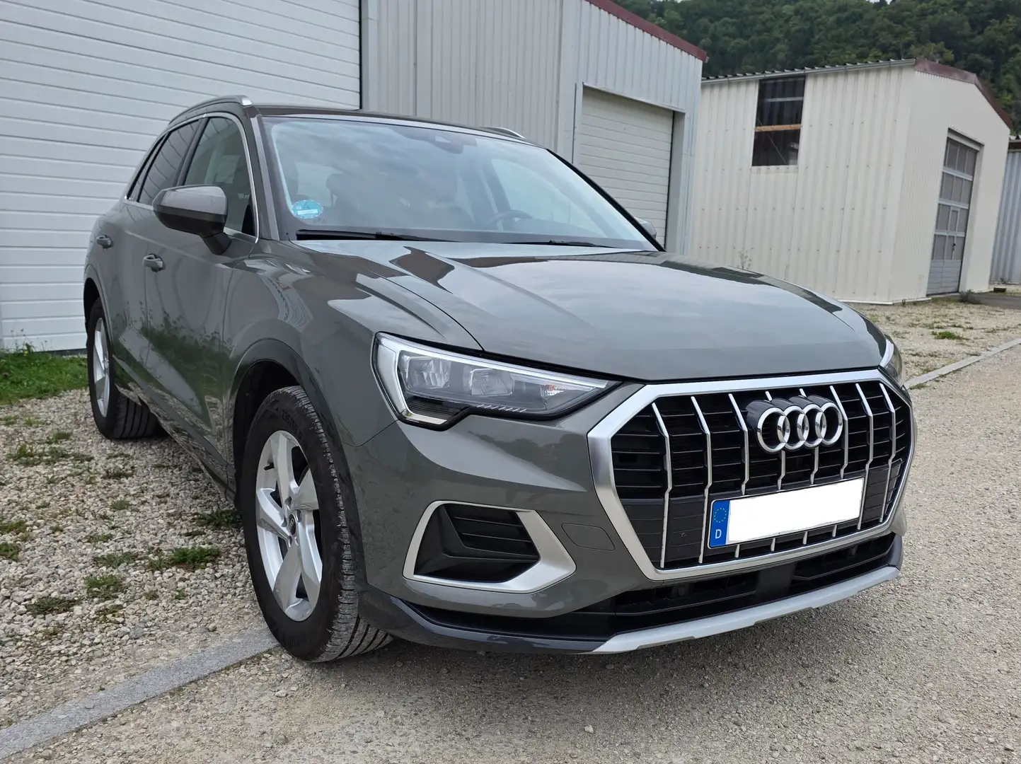 Audi Q3 Q3 35 TFSI advanced Grau - 1