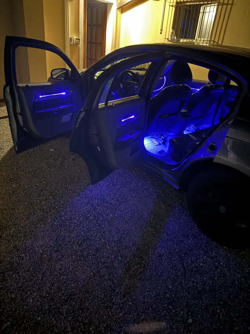 Chrysler Sebring Sedan 2.0 td Limited - 1