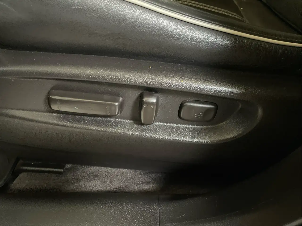 Acura MDX снимка Acura MDX