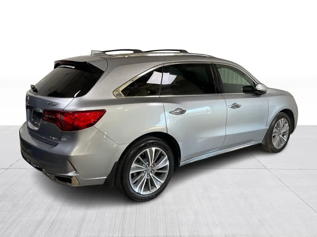 Acura MDX снимка Acura MDX