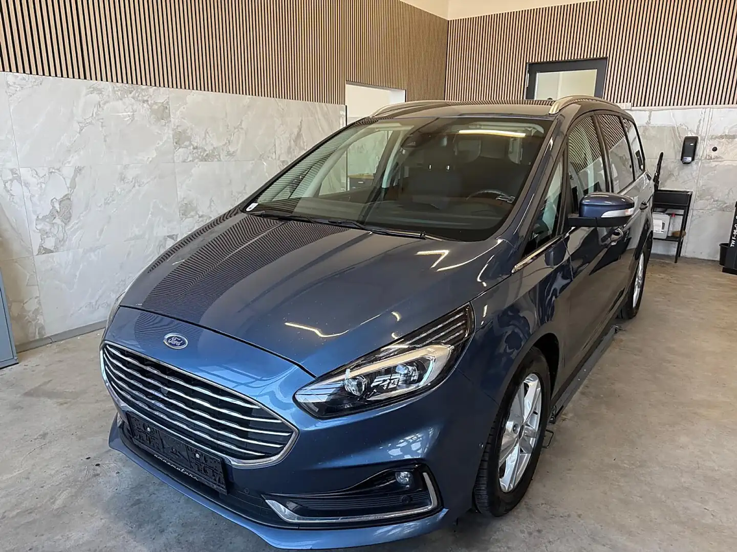Ford Galaxy 2,0 EcoBlue SCR Titanium Aut. ÖAMTC, Komfortsit... Grau - 1