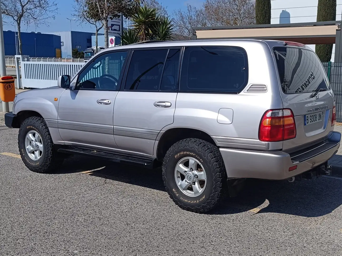 Toyota HDJ 100 VX Silver - 2