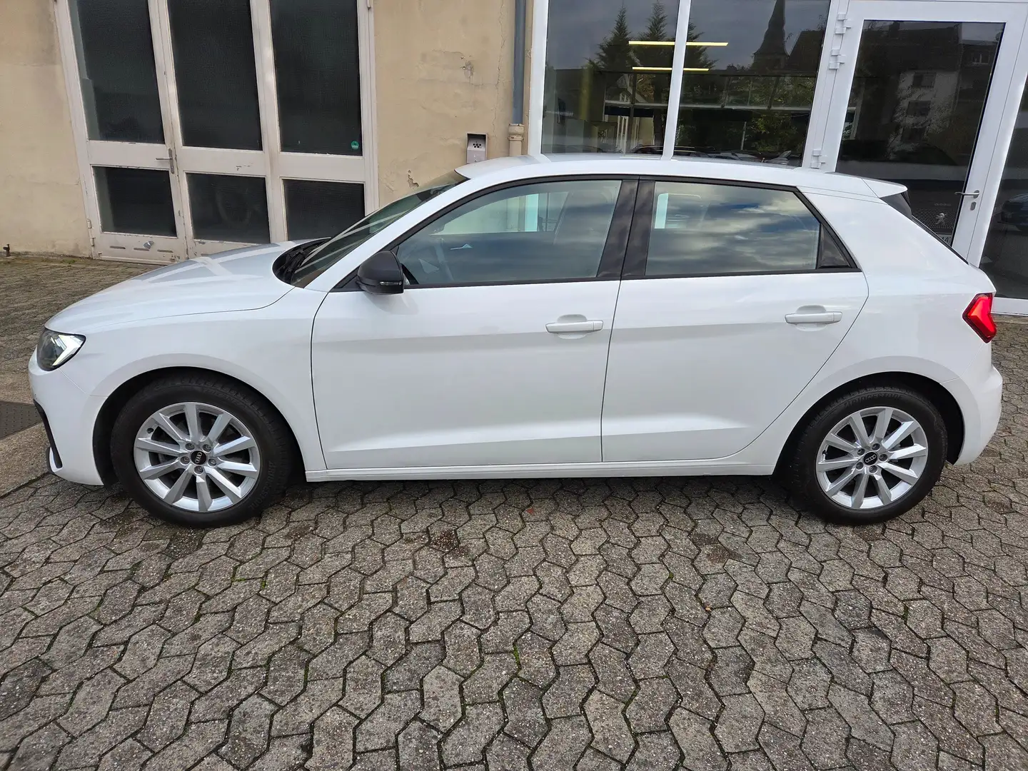 Audi A1 35 TFSI DSG LED VIRTUELL Weiß - 2
