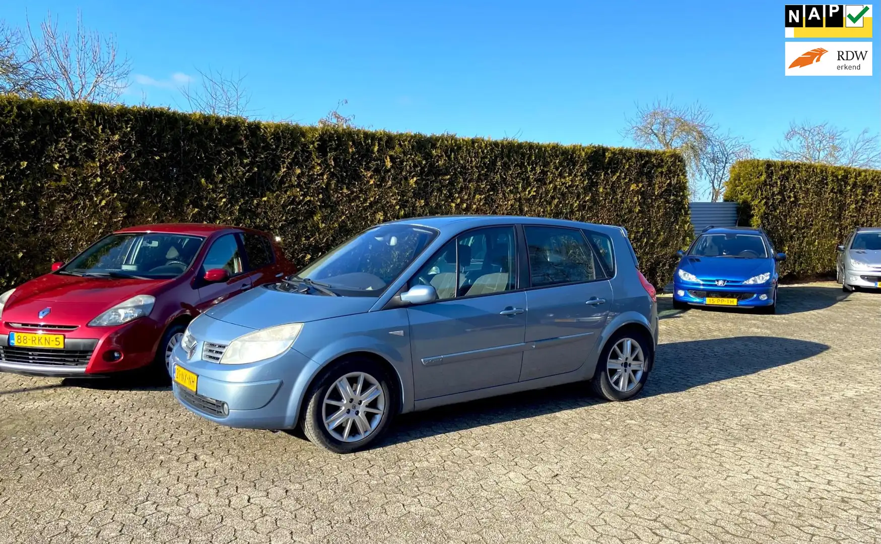Renault Scenic 2.0-16V AUTOMAAT NAVI AIRCO APK Blau - 1
