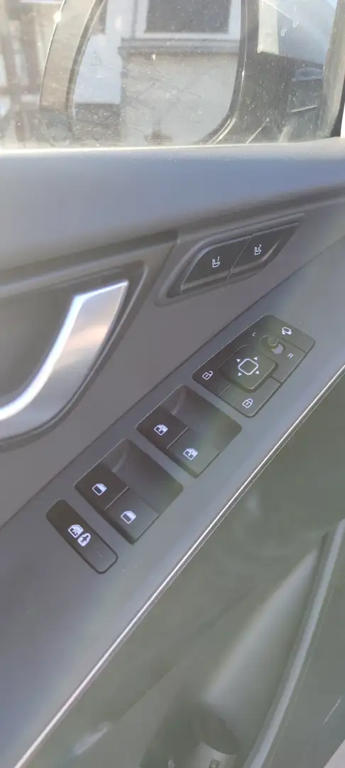 Kia Niro EV+Long+Range+64kWh+Platin+Aut. Silber - 2