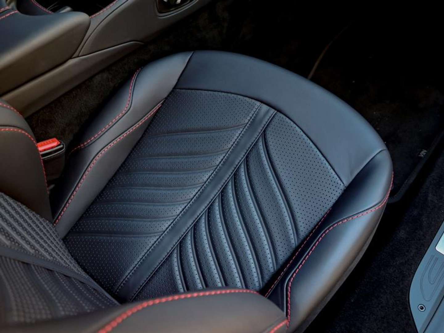 Aston Martin Vantage Bi-turbo 5.2 -  - Joinsteer - #4