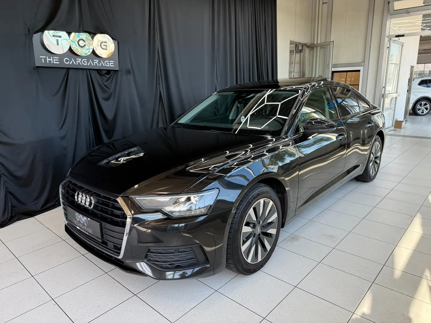 Audi A6 35 TDI Schwarz - 1