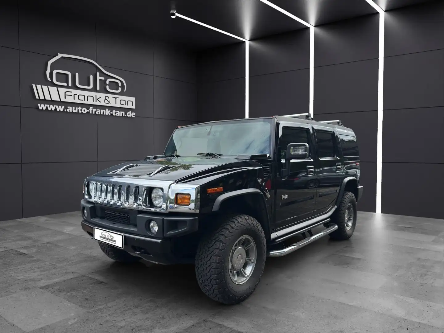 HUMMER H2 6,0 V8/Leder/Navi/Roof/Bose/SHZ/Hängermode Černá - 1