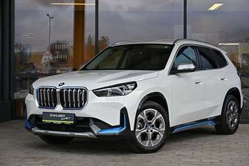 xDrive30 64,7kWh xLine ACC, adapt. LED, Sportsi...