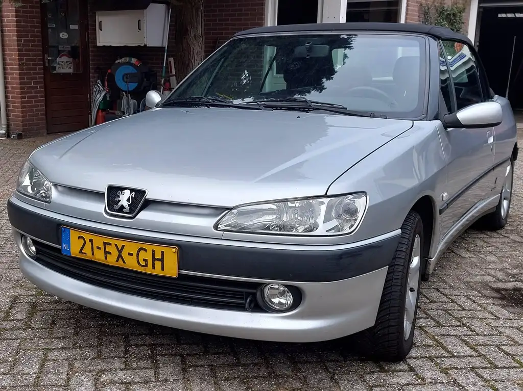 Peugeot 306 2000 из Европы — купить под ключ