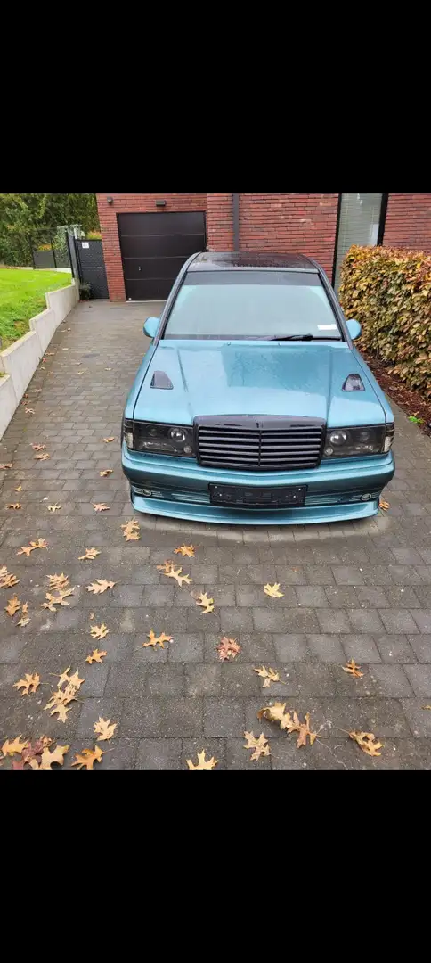 Mercedes-Benz 190 190 E - 1