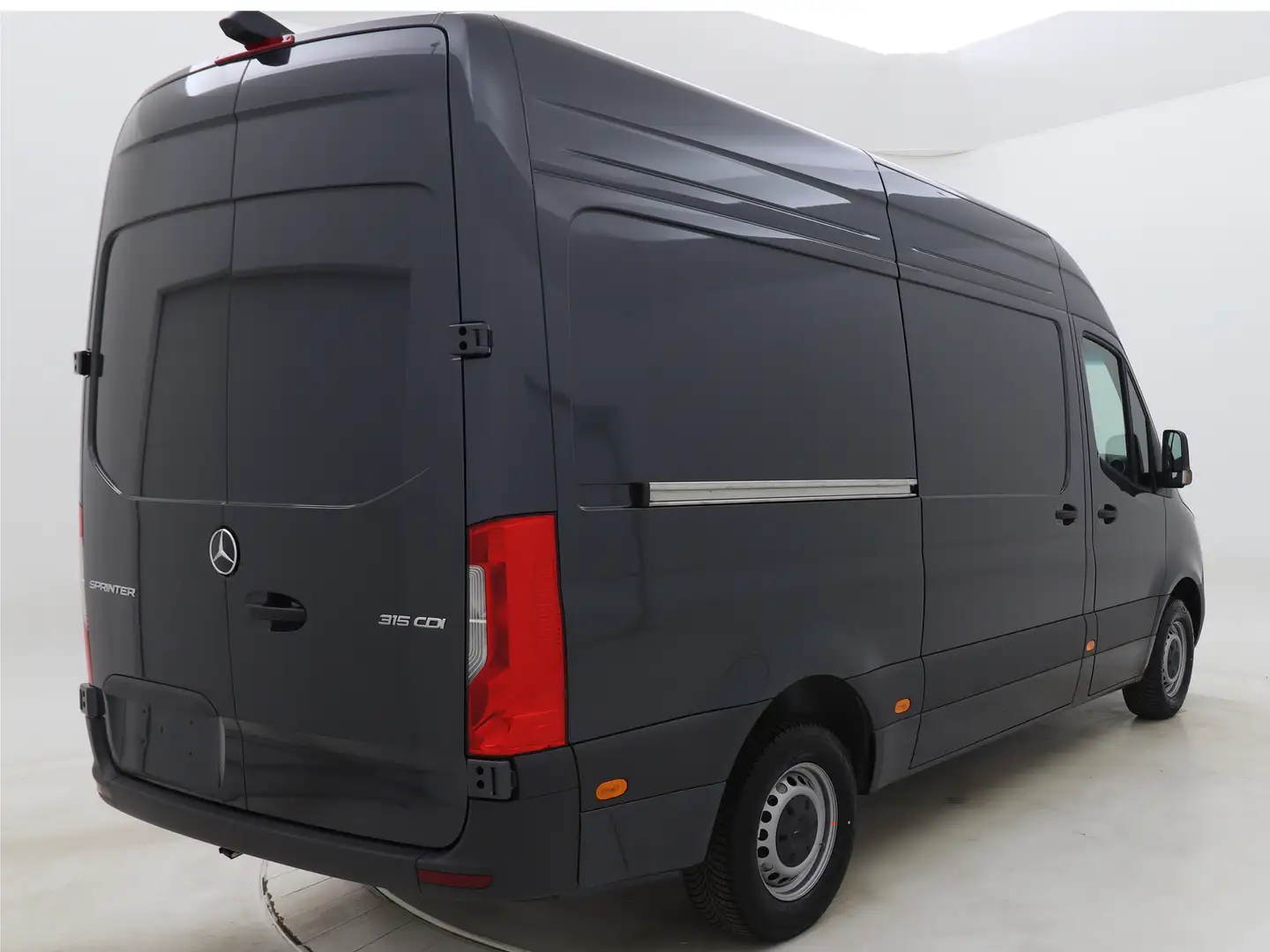 Mercedes-Benz Sprinter 315 CDI 150pk Automaat L2 RWD PRO 3,5t trekhaak vo Grijs - 2