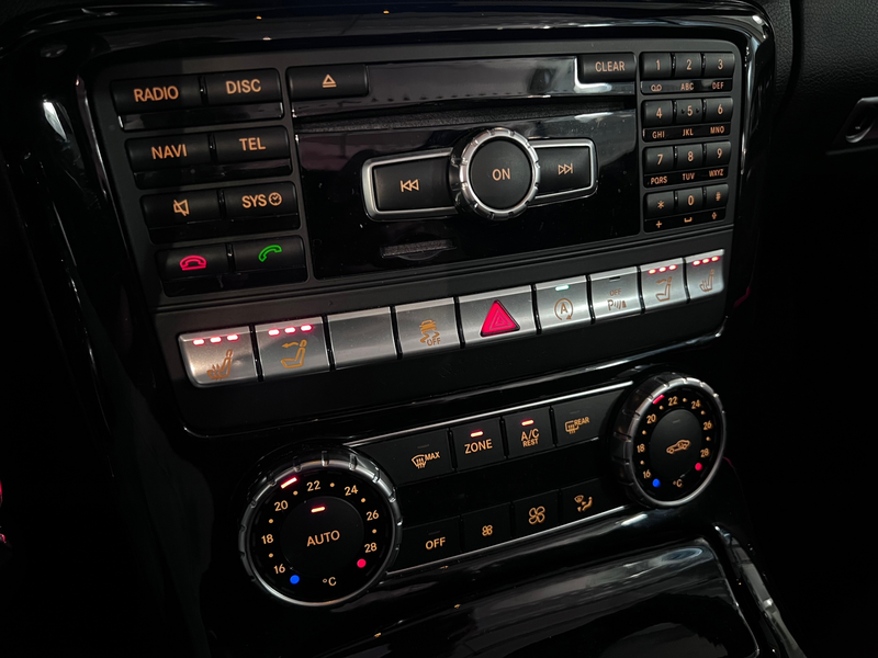 Mercedes-Benz SLK 350 AMG line/ Hardtop/ H&K/ Memory/ Stoelverwarming/ L — photo 27