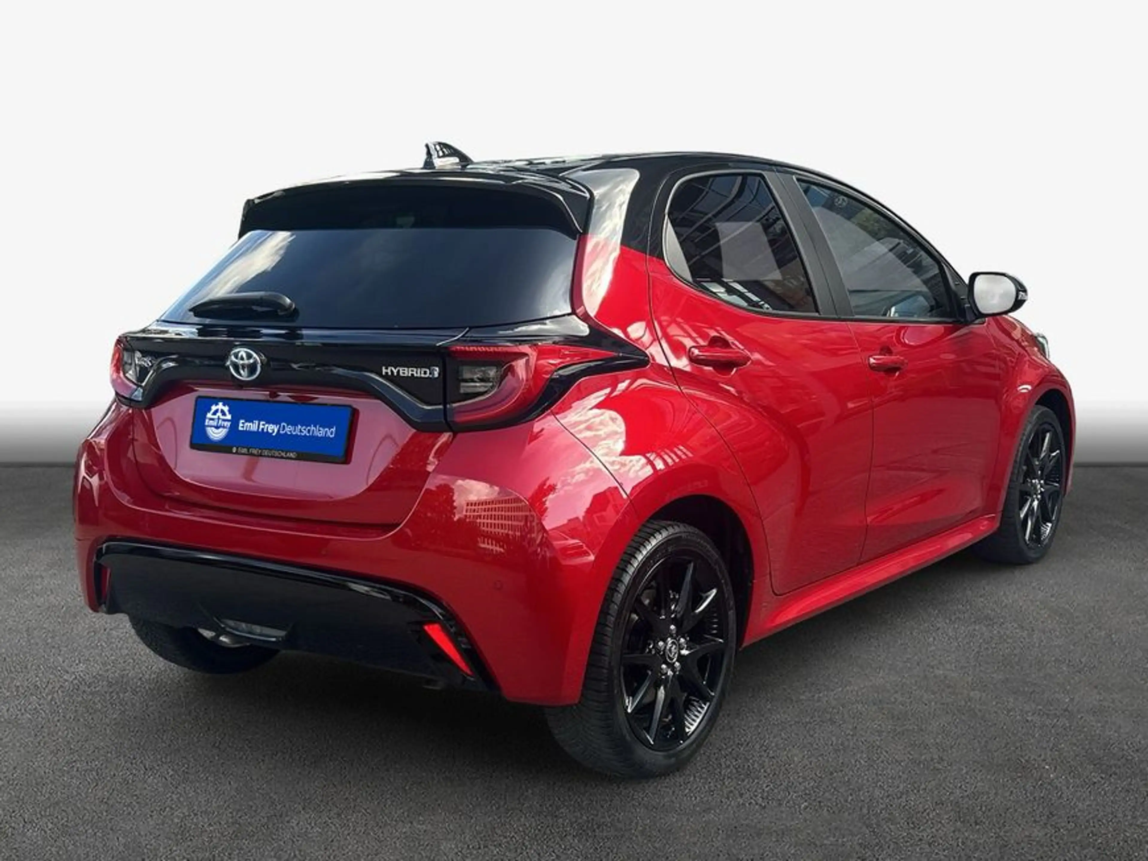 Toyota Yaris Hybrid 1.5 VVT-i Style — photo 2