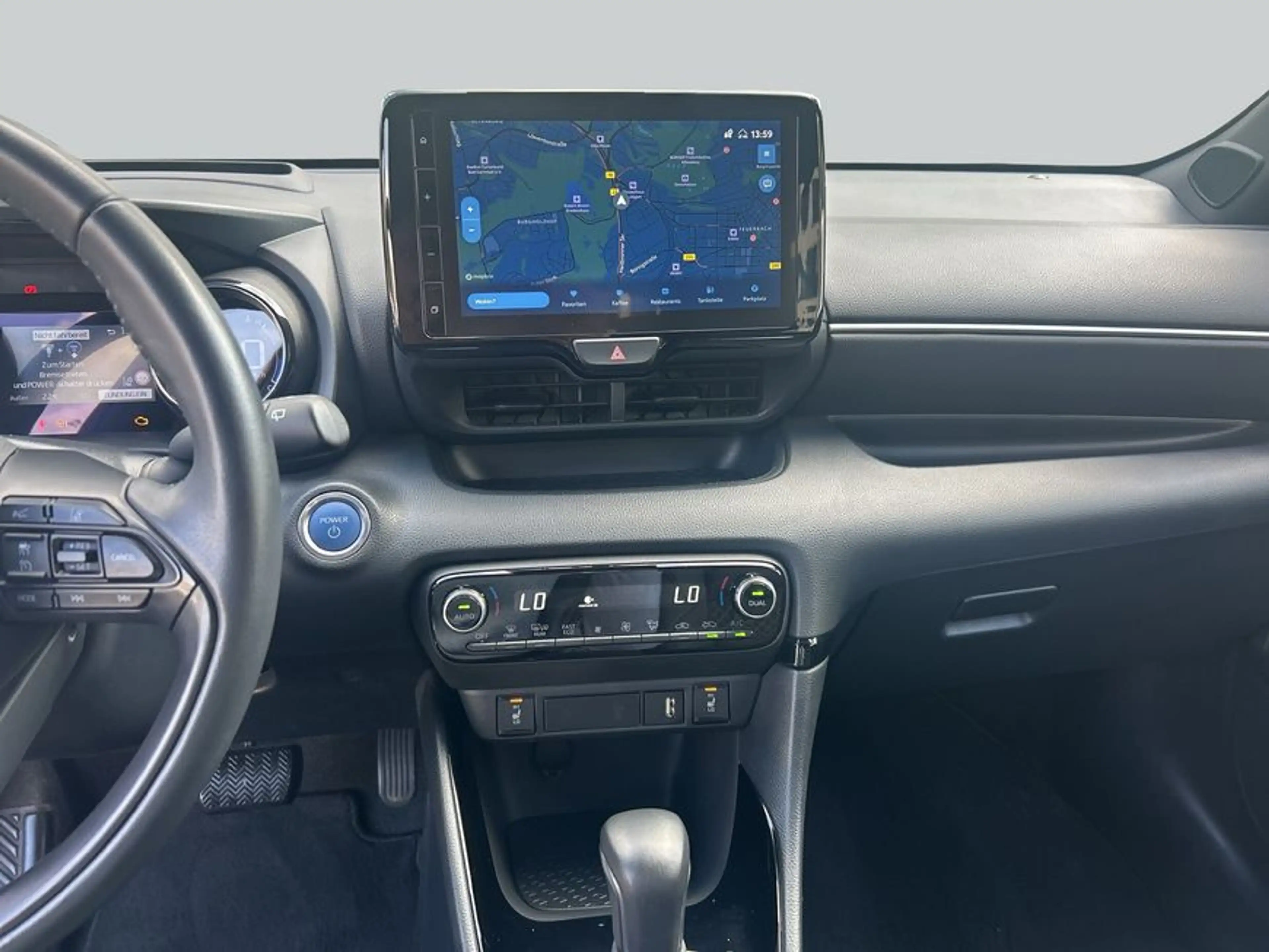 Toyota Yaris Hybrid 1.5 VVT-i Style — photo 14