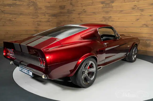 Ford Mustang view 15