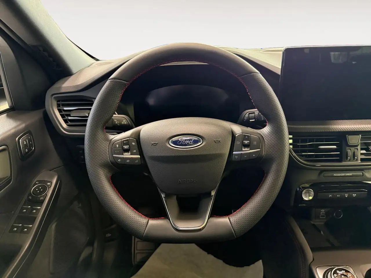 Ford Kuga 2026 — фото 13