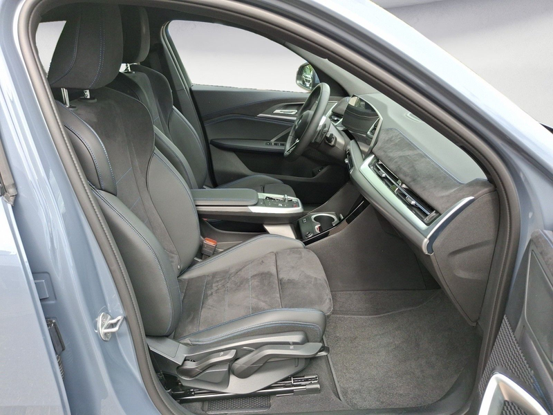 BMW X2 sDrive20d Steptronic DCT M Sport 21' AHK Prem — photo 9