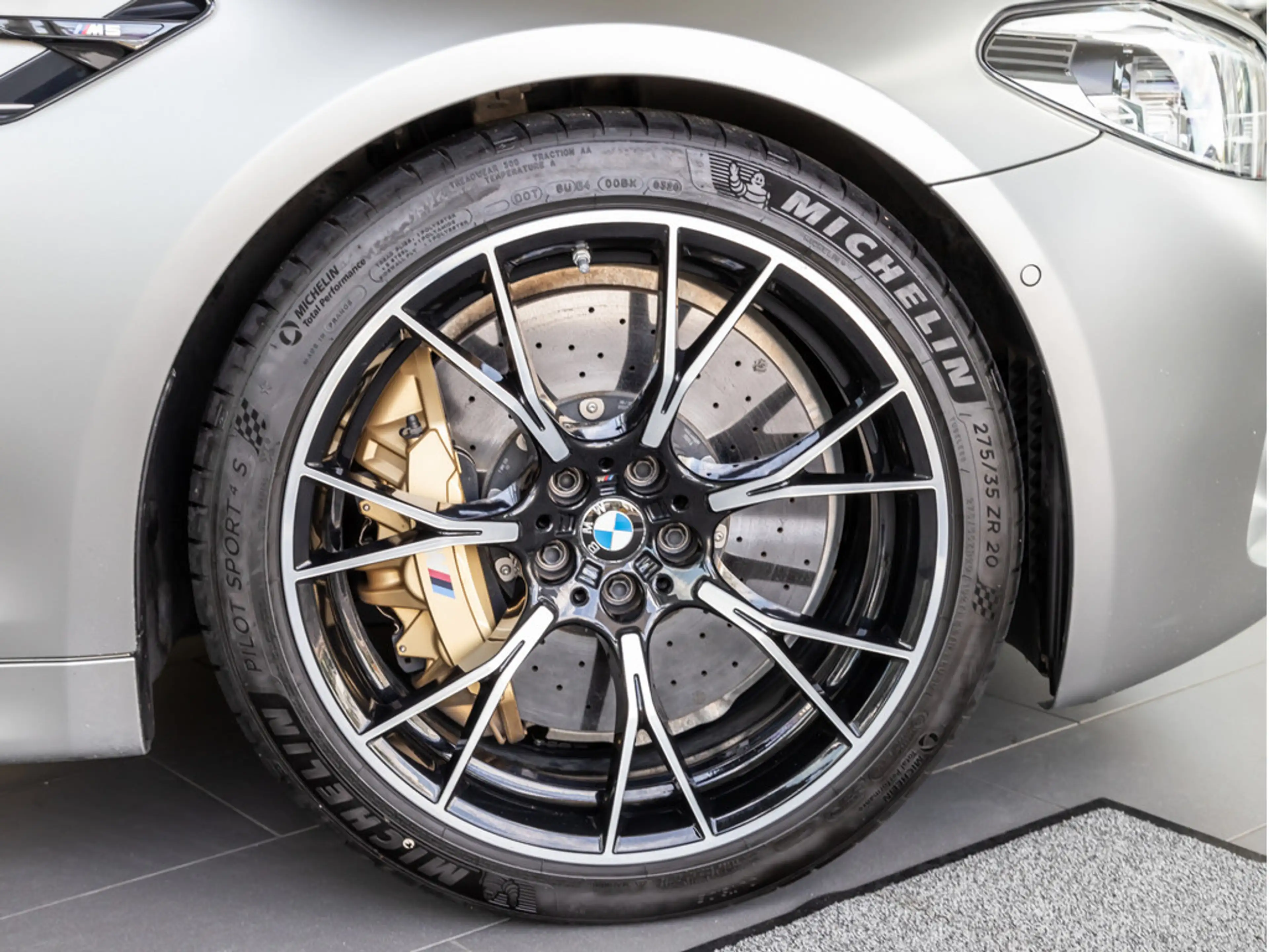 BMW M5 Competition HUD 360° LED SITZBELÜFTUNG ACC — photo 11