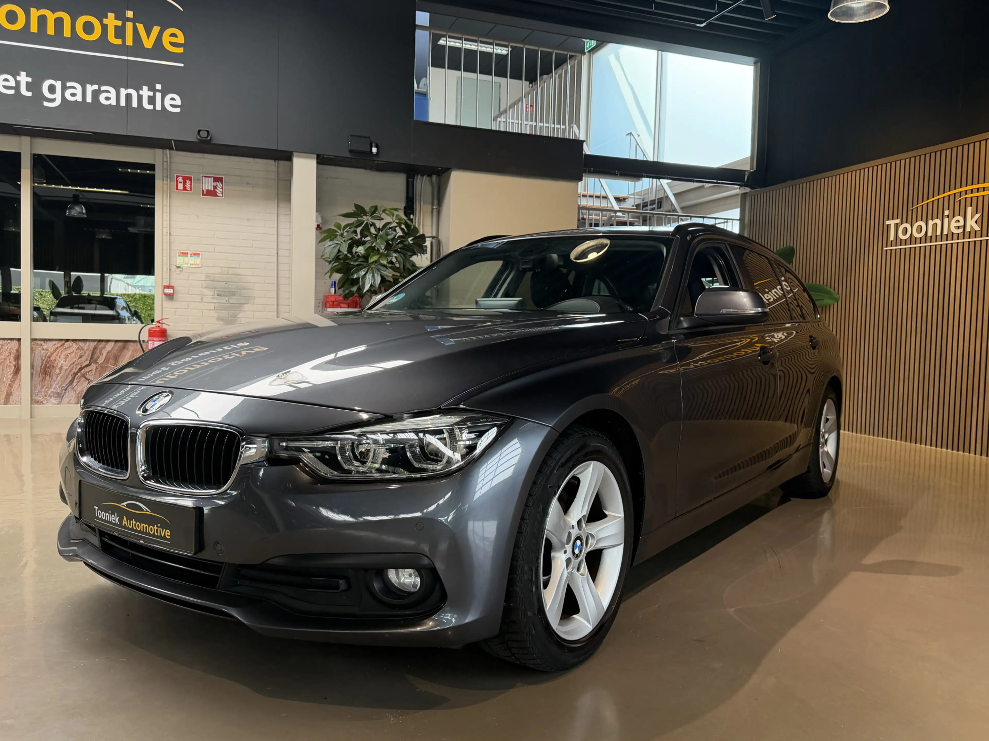BMW 316 3-serie Touring 316d Centennial High Executive — photo 8