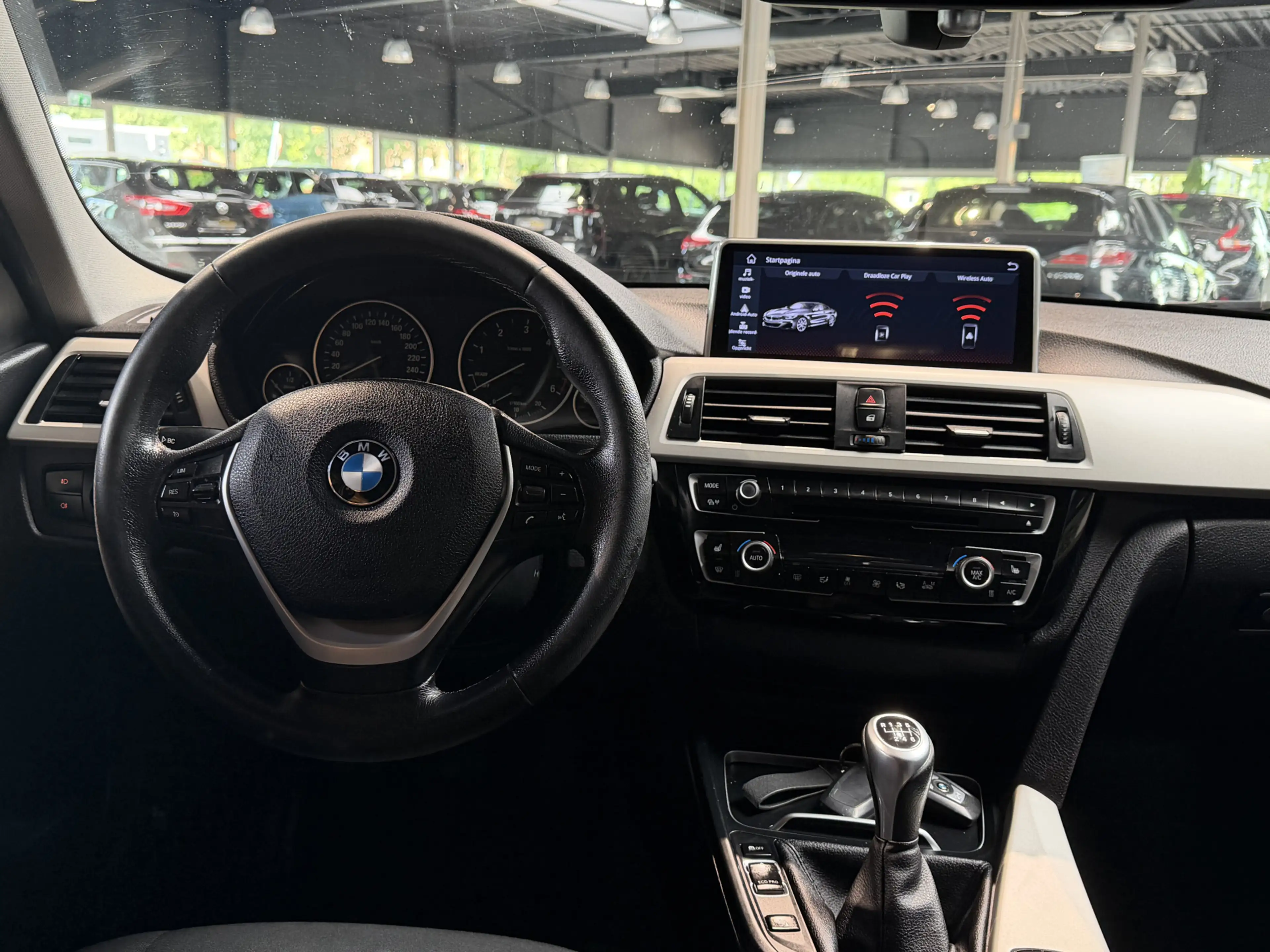 BMW 316 3-serie Touring 316d Centennial High Executive — photo 16