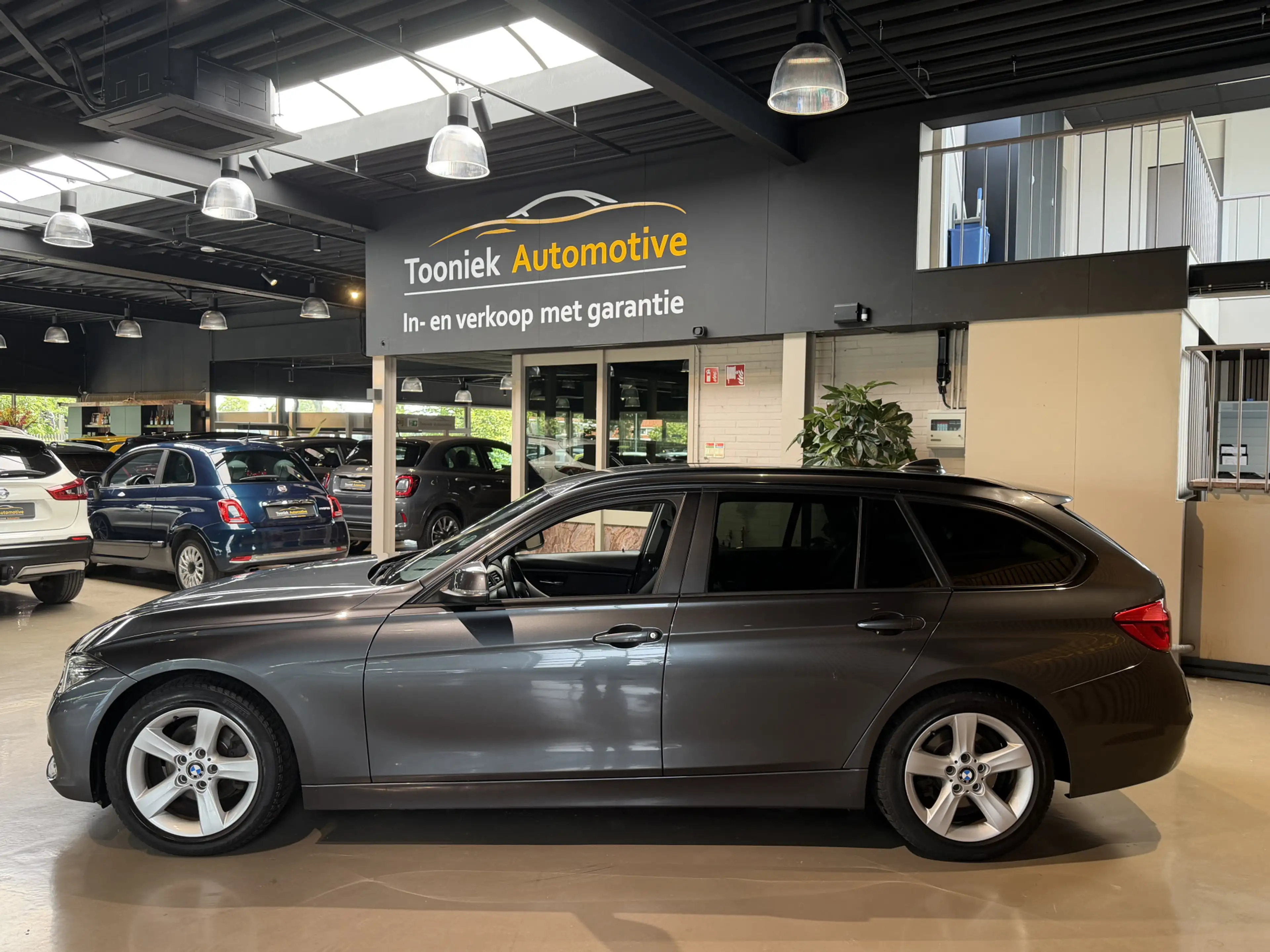 BMW 316 3-serie Touring 316d Centennial High Executive — photo 6