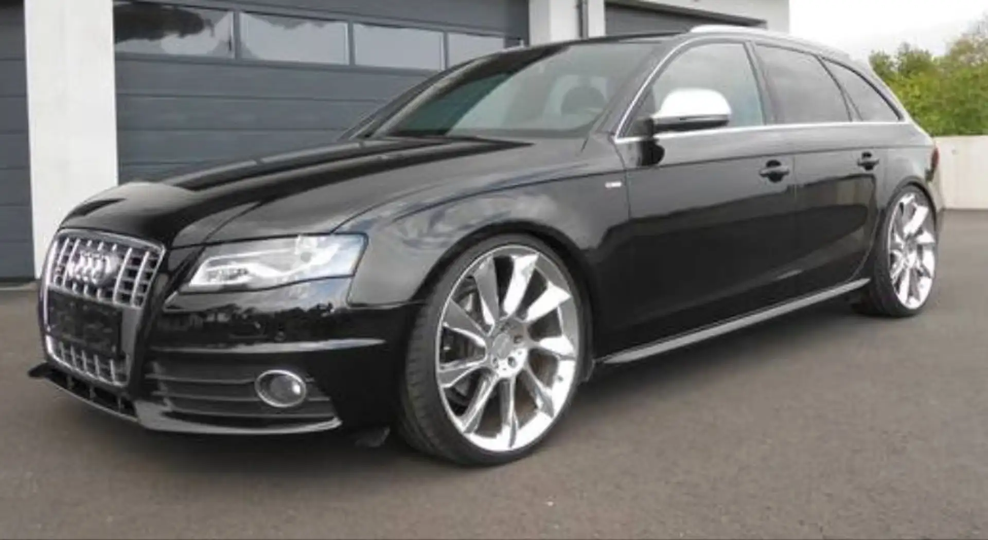 Audi A4 allroad S-Line Schwarz - 1