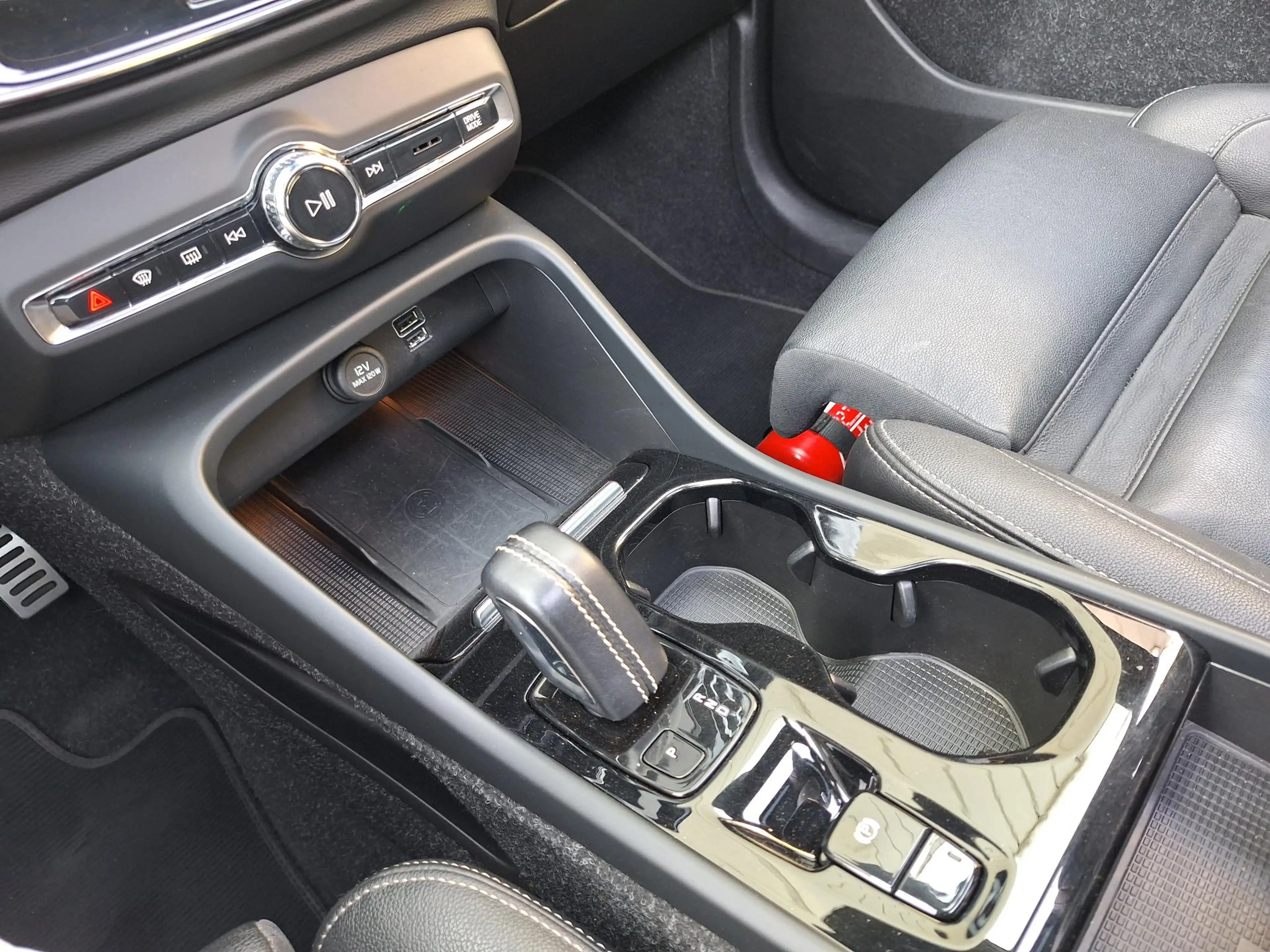 Volvo XC40 1.5 T5 Recharge Inscription | SOH: 85,1% | Pano | — photo 34