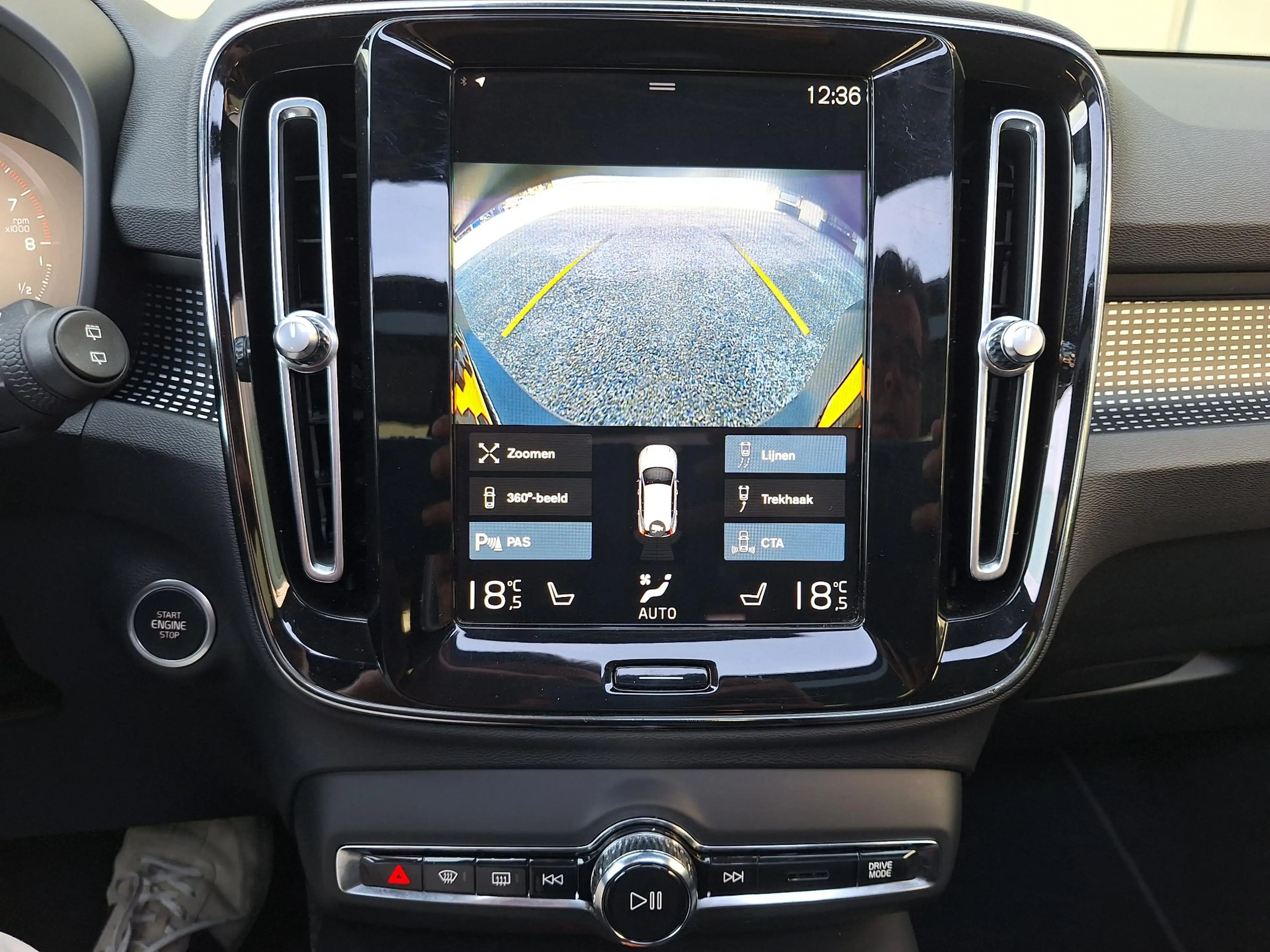 Volvo XC40 1.5 T5 Recharge Inscription | SOH: 85,1% | Pano | — photo 36
