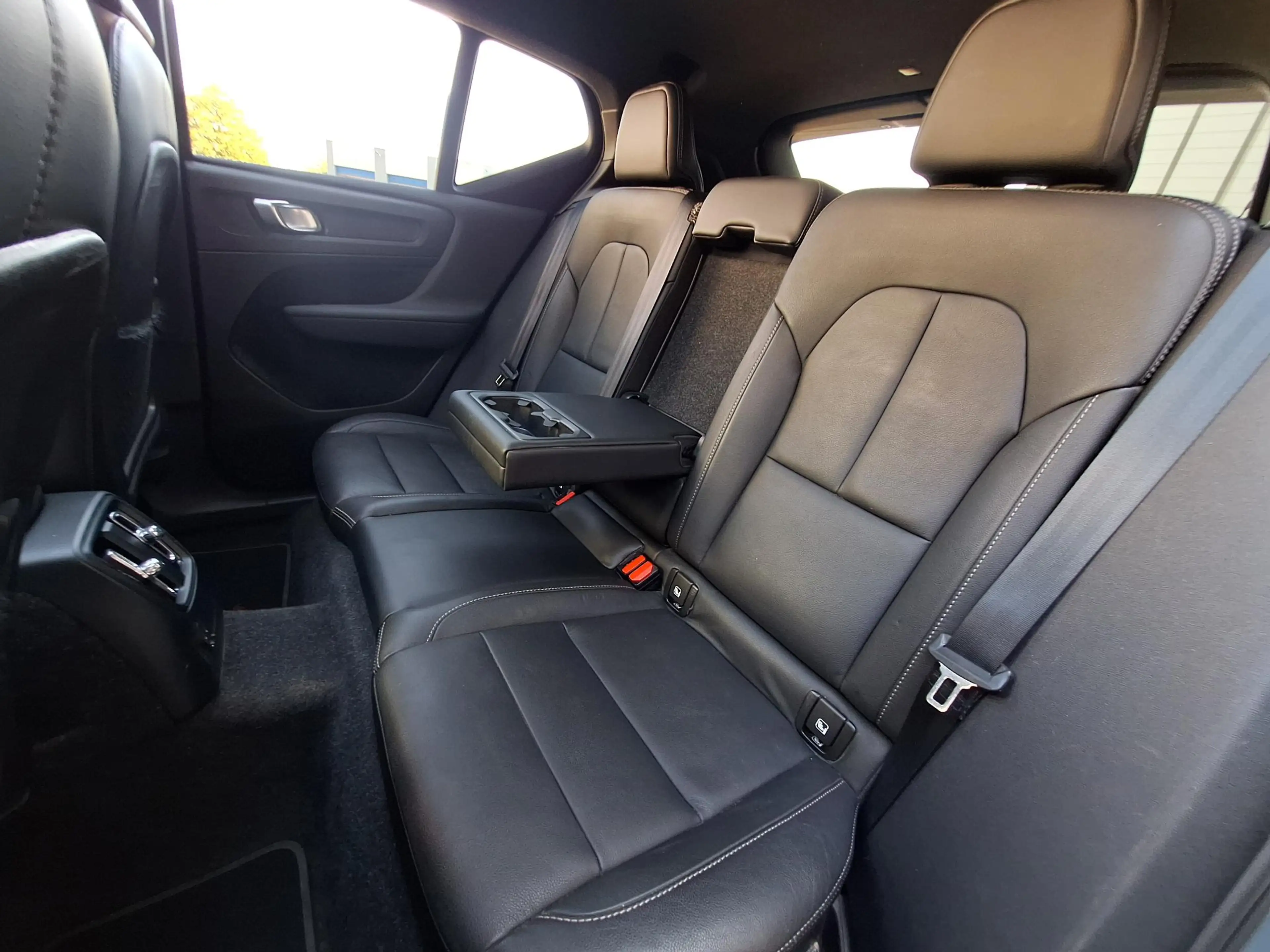 Volvo XC40 1.5 T5 Recharge Inscription | SOH: 85,1% | Pano | — photo 28
