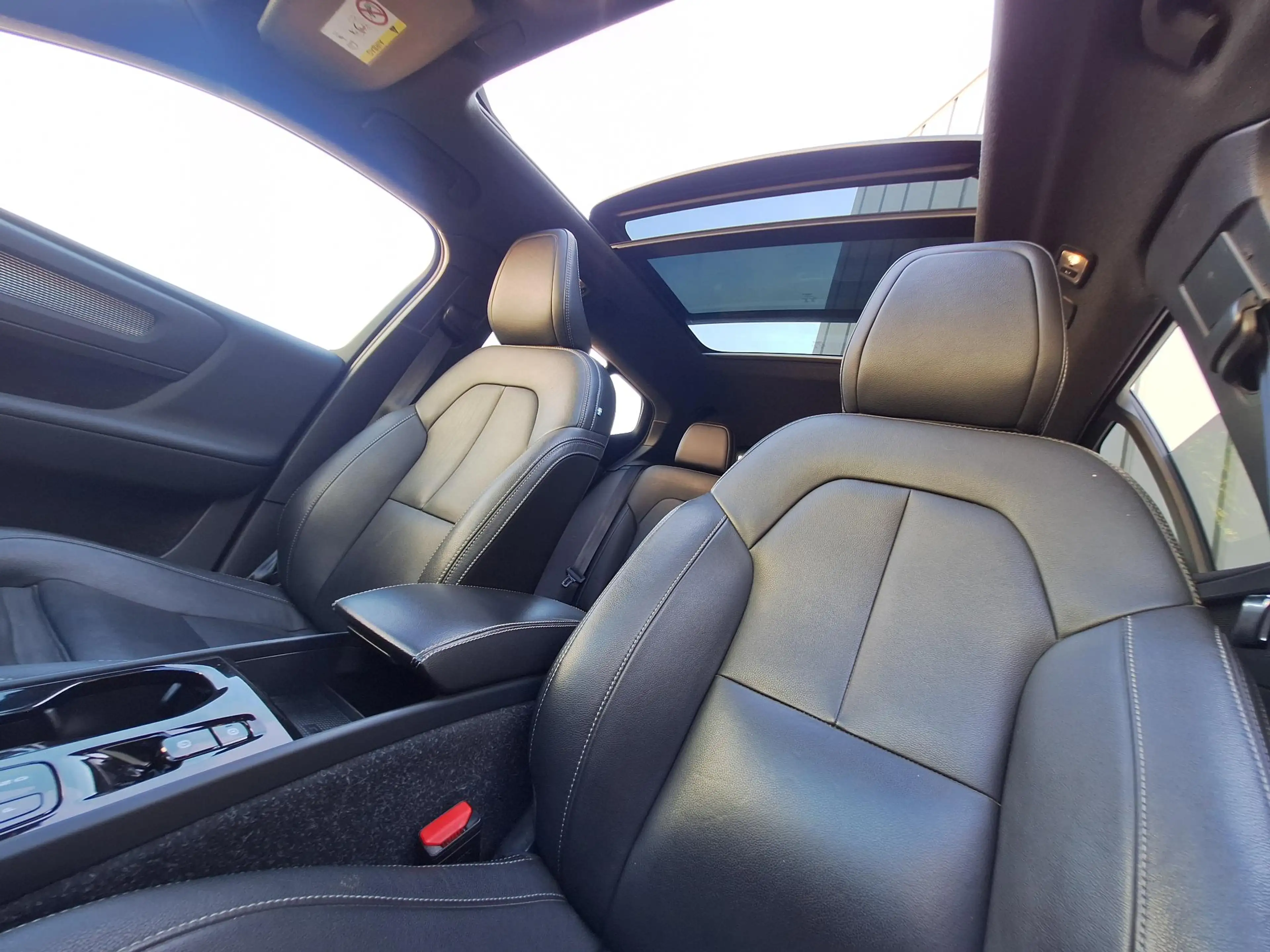 Volvo XC40 1.5 T5 Recharge Inscription | SOH: 85,1% | Pano | — photo 23