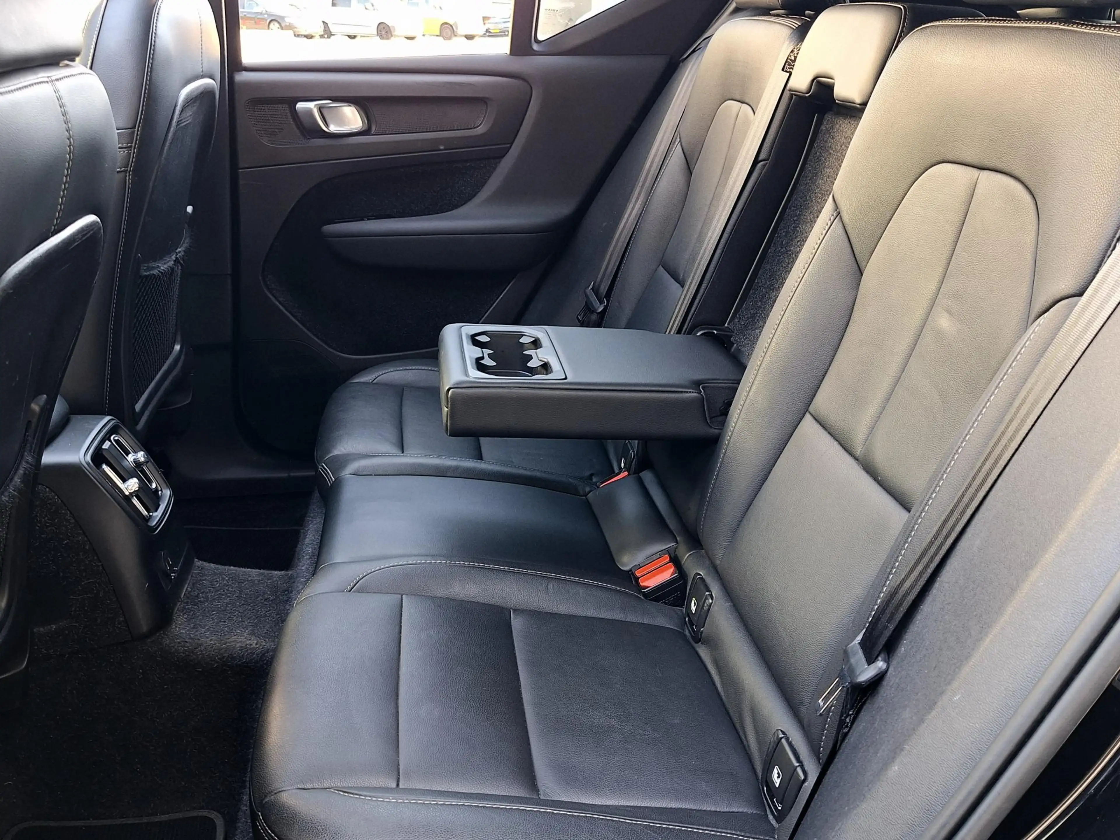 Volvo XC40 1.5 T5 Recharge Inscription | SOH: 85,1% | Pano | — photo 29