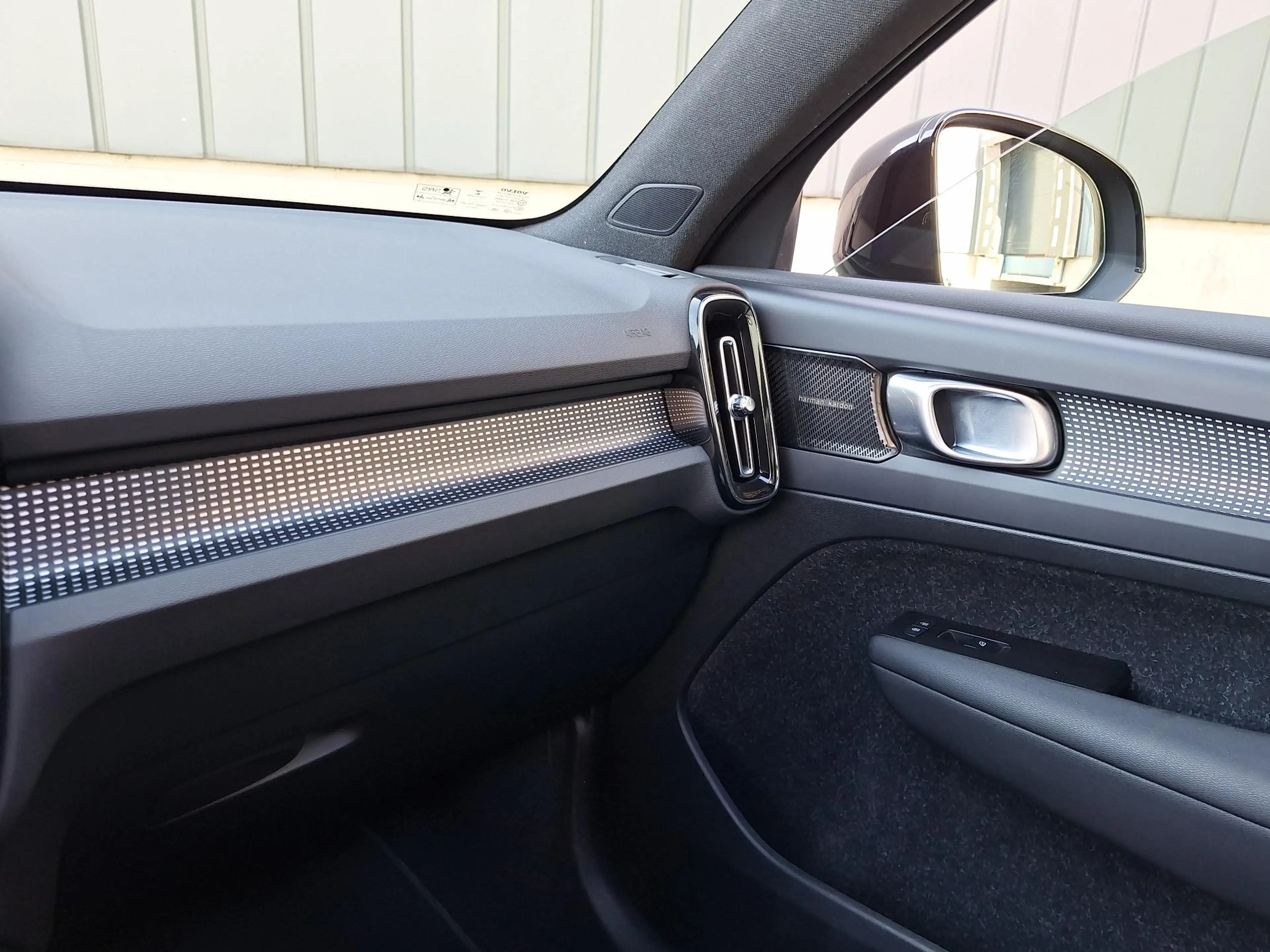 Volvo XC40 1.5 T5 Recharge Inscription | SOH: 85,1% | Pano | — photo 45