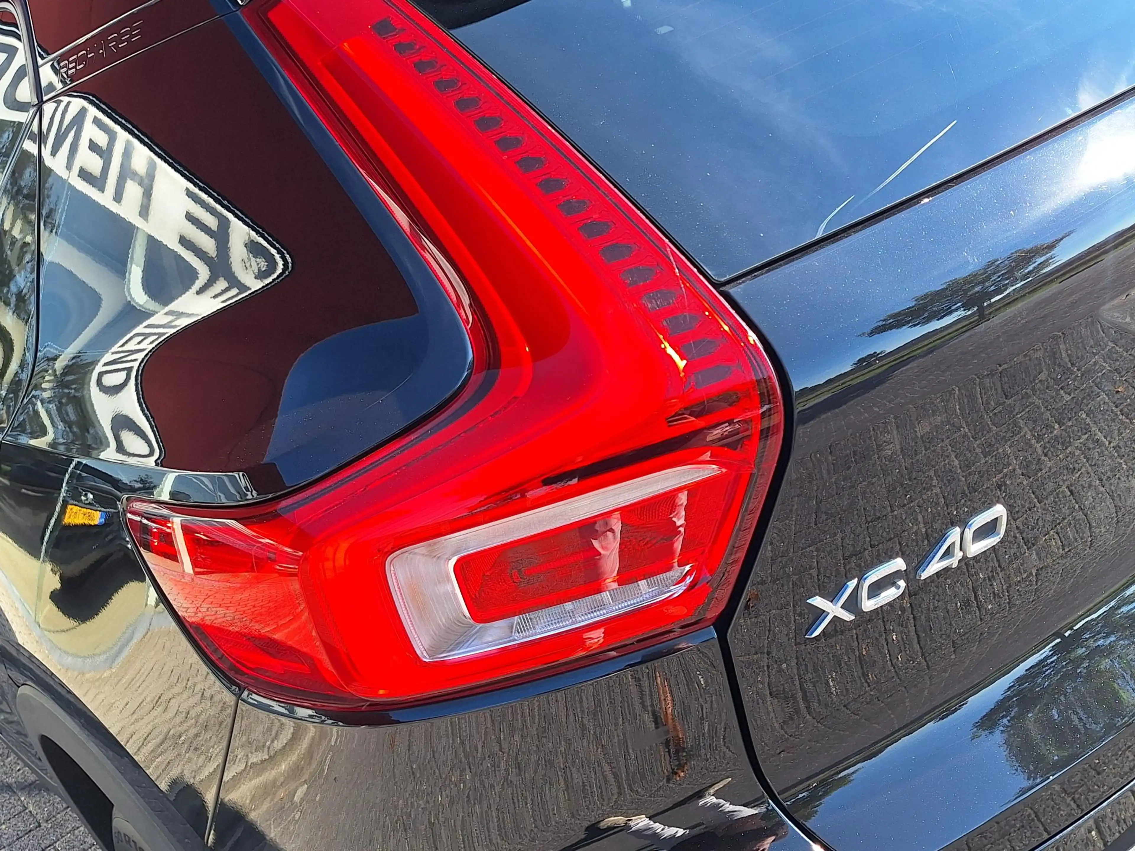 Volvo XC40 1.5 T5 Recharge Inscription | SOH: 85,1% | Pano | — photo 17